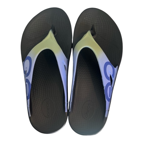 OOFOS Other - Oofos Gradient Flip Flops NWOT